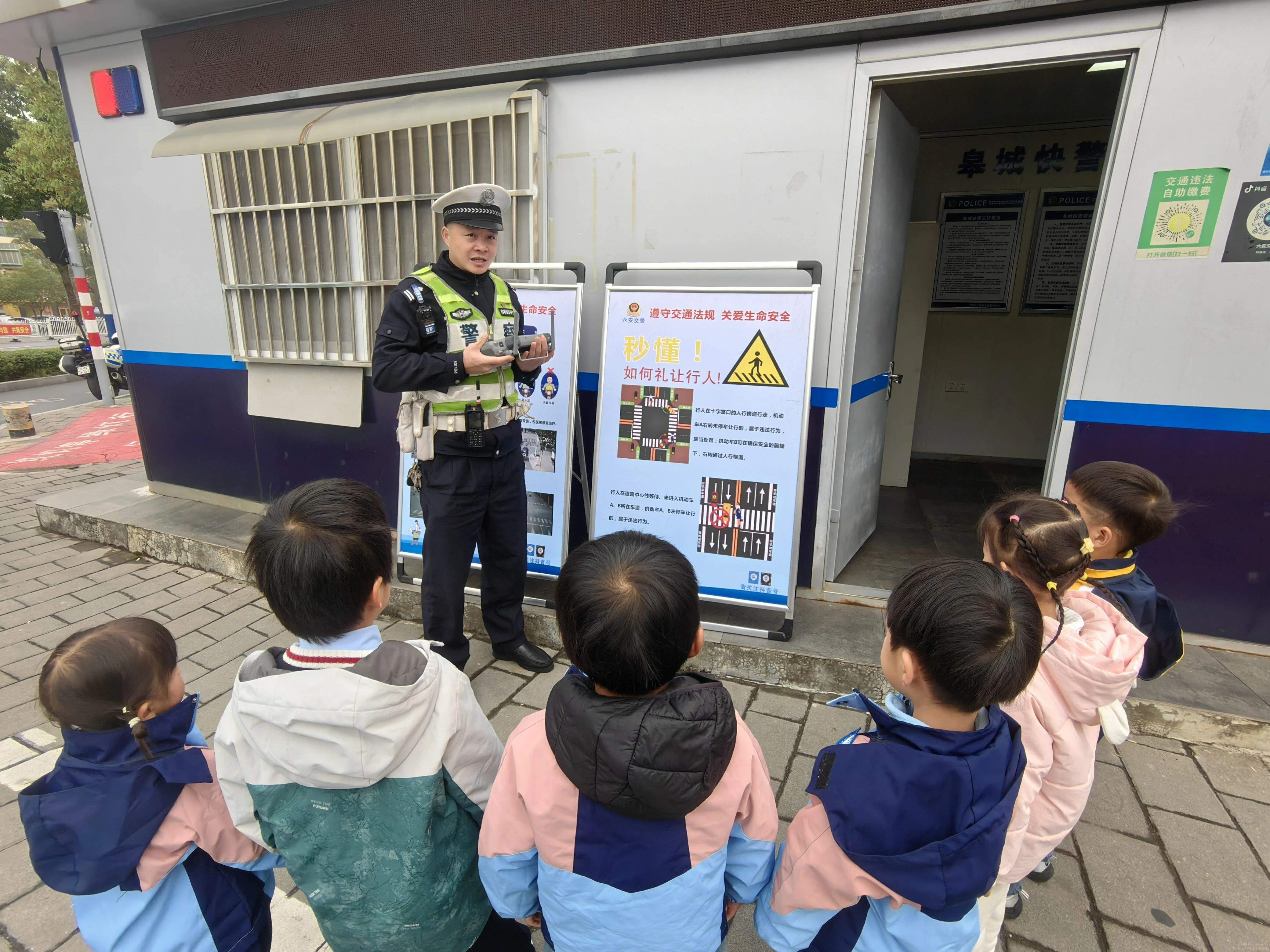 �������ͣ�ʹ���ڼ���������������ü��������飬����ƽ������