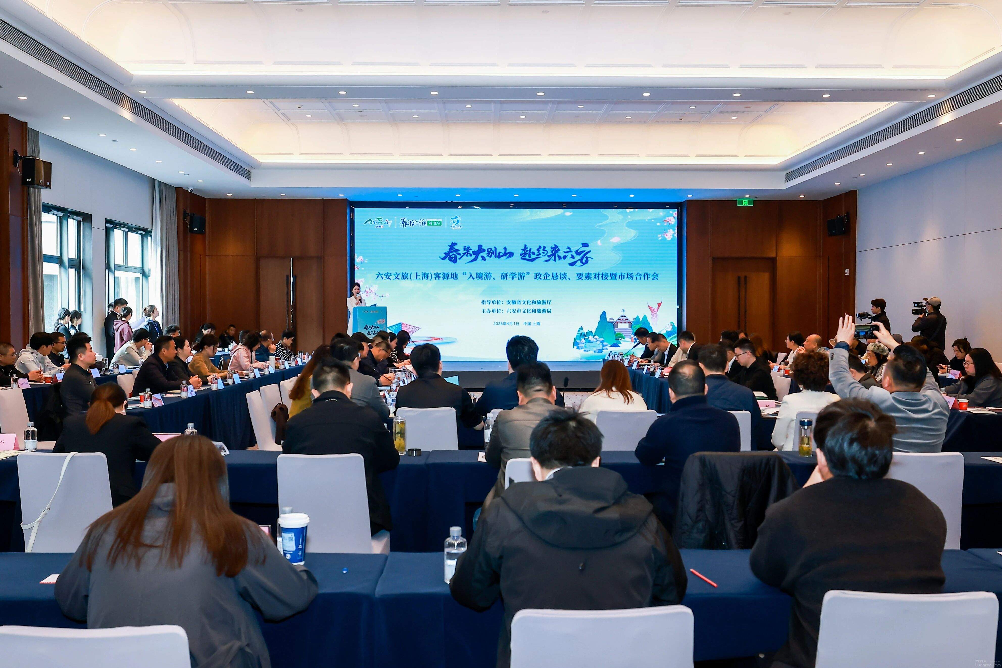 �Ϻ�������Я�֣�