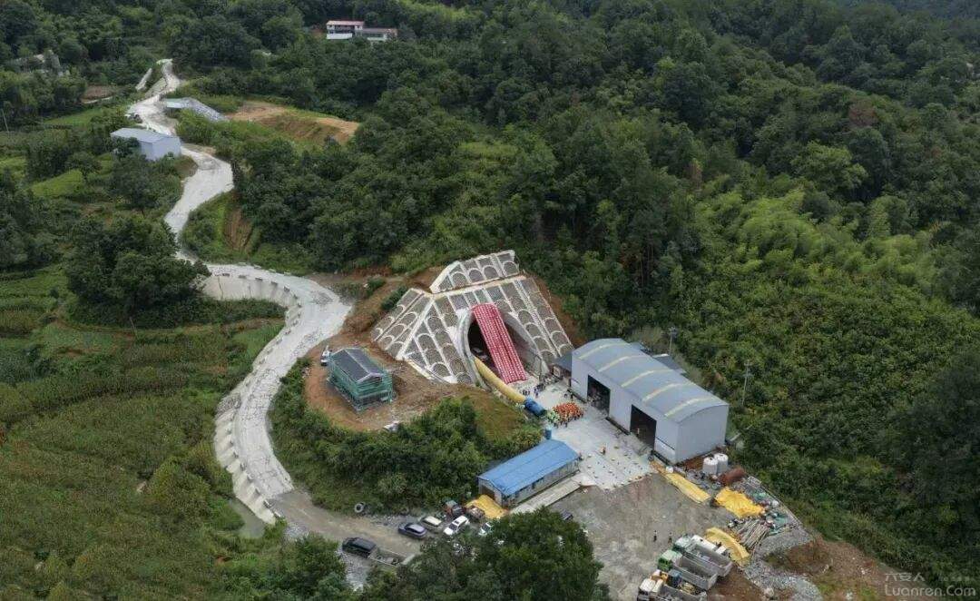 ��կ��������˳����ͨ��ͻ���Խ�չ��